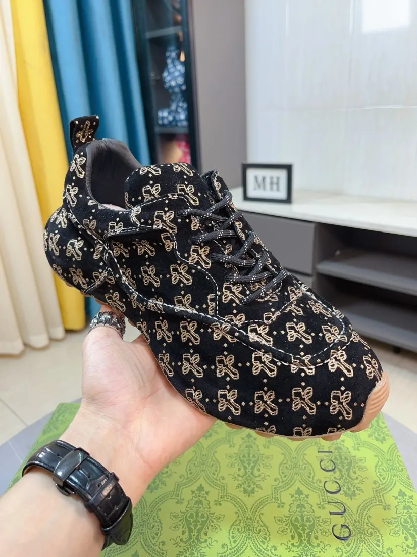 Men's shoes 💰560🌹🌹【GUCCI】pop-top casual sneakers with daddy outsole, breathable and comfortable, easy to walk, a versatile style for trendy men, upper with cowhide edged outsole design➕genuine leather lining➕Gucci's popular original outsole, sports and running style, super comfortable. Code number 38-44